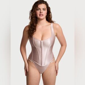 Victoria's Secret VERY SEXY Classic Silk Corset Set SET LINGERIE